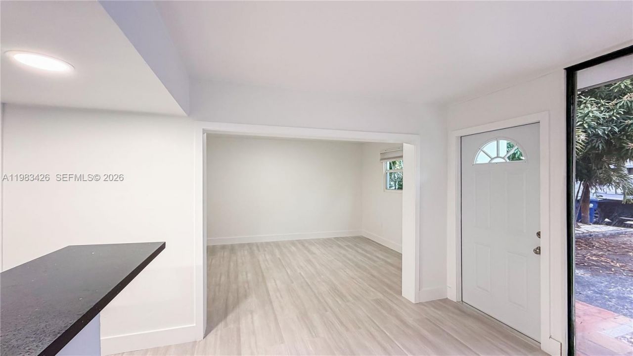 6610 E Miami Lakes Dr, Miami Lakes, FL 33014 Photo