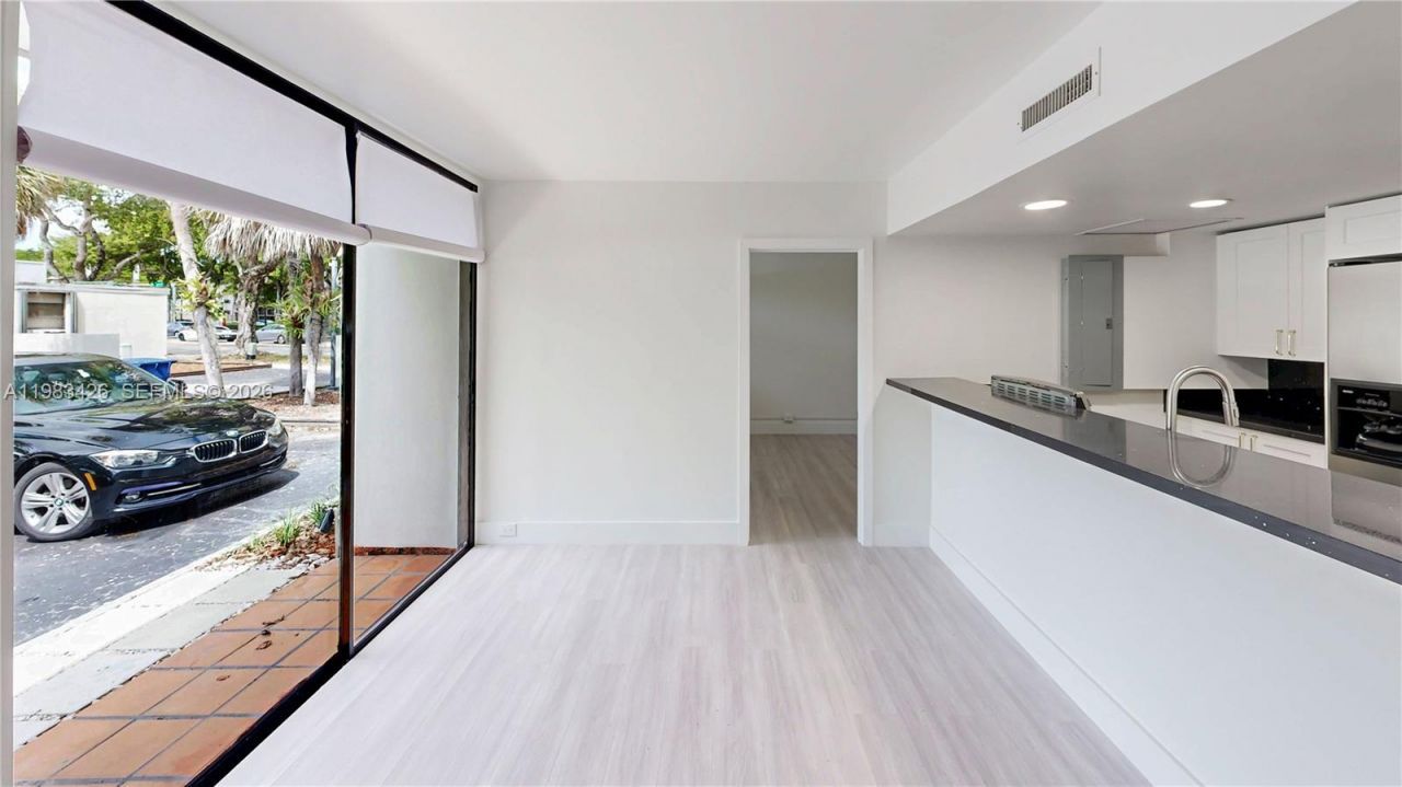 6610 E Miami Lakes Dr, Miami Lakes, FL 33014 Photo