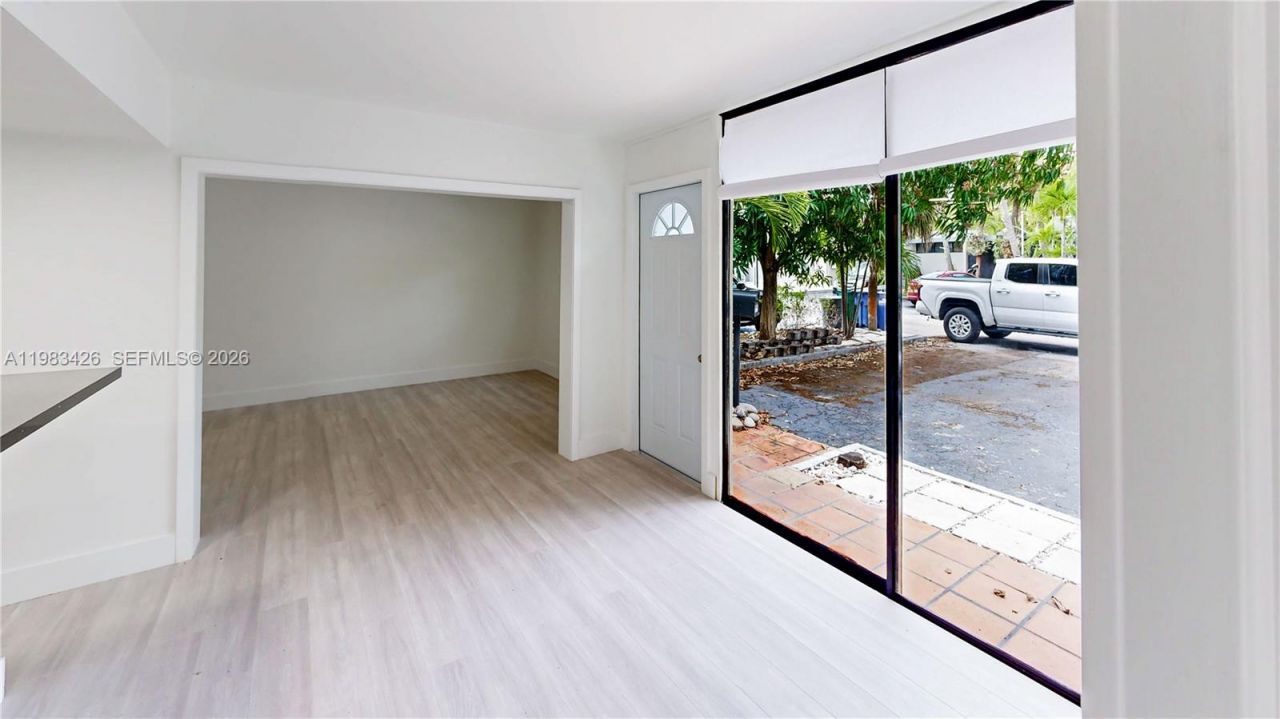 6610 E Miami Lakes Dr, Miami Lakes, FL 33014 Photo