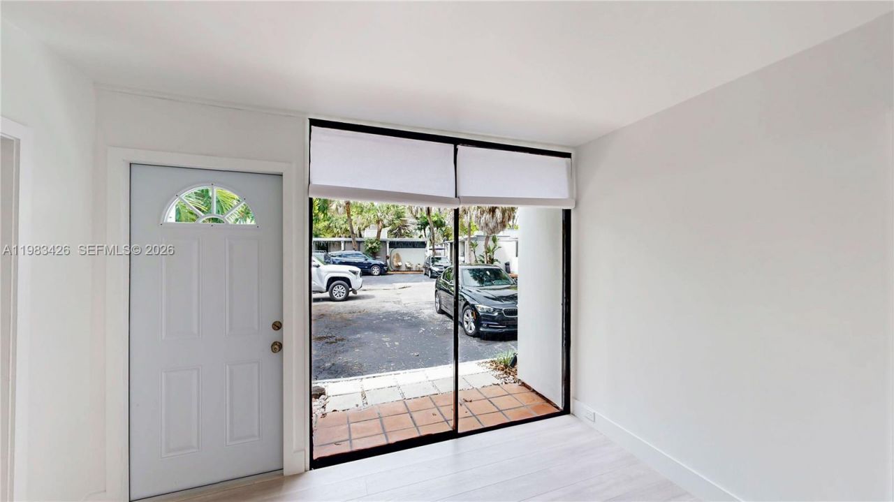 6610 E Miami Lakes Dr, Miami Lakes, FL 33014 Photo