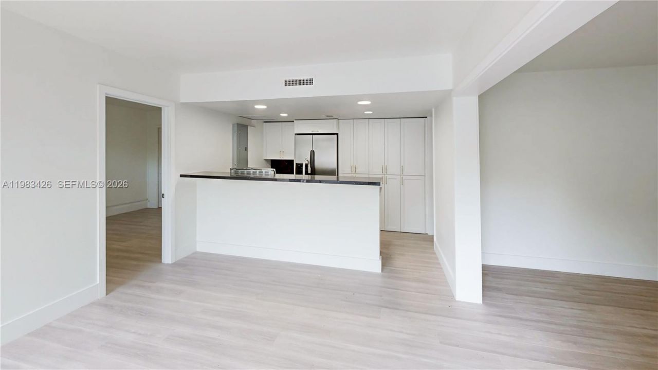 6610 E Miami Lakes Dr, Miami Lakes, FL 33014 Photo