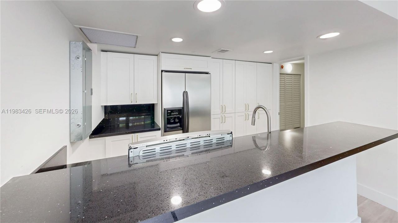 6610 E Miami Lakes Dr, Miami Lakes, FL 33014 Photo