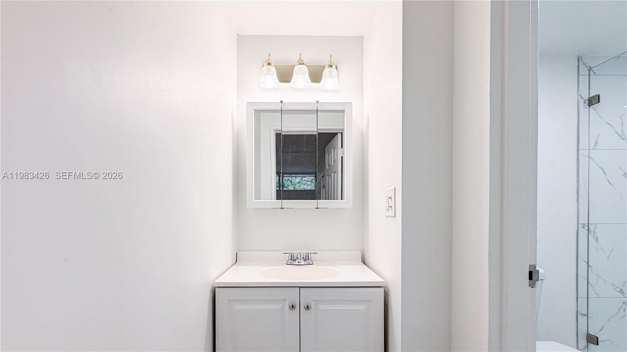 6610 E Miami Lakes Dr, Miami Lakes, FL 33014 Photo