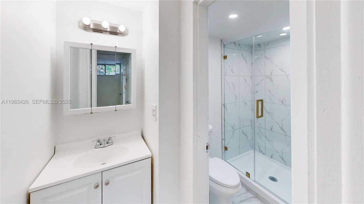 6610 E Miami Lakes Dr, Miami Lakes, FL 33014 Photo