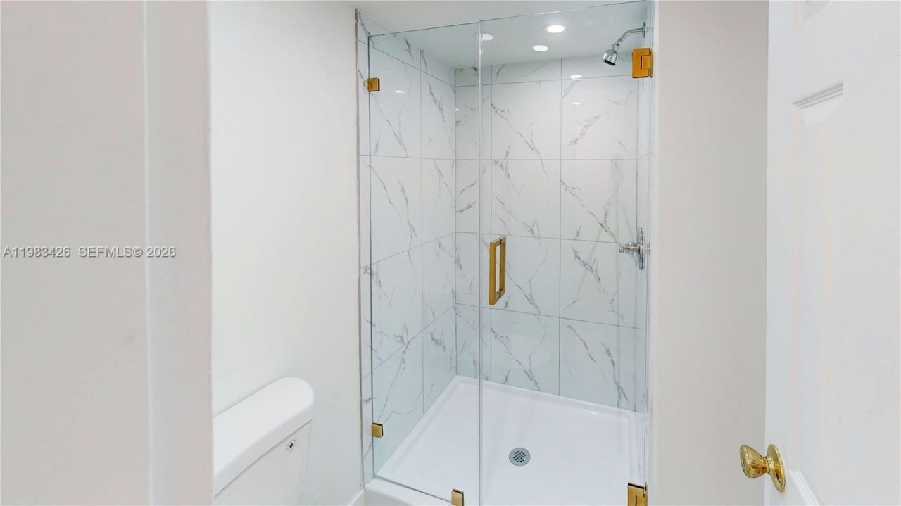 6610 E Miami Lakes Dr, Miami Lakes, FL 33014 Photo