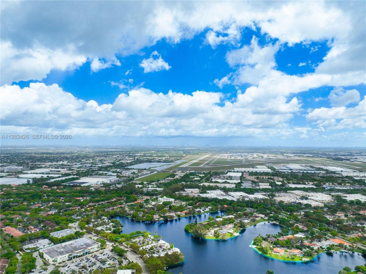 6610 E Miami Lakes Dr, Miami Lakes, FL 33014 Photo