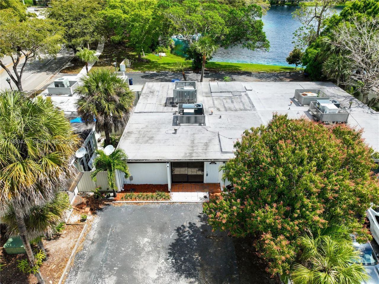 6610 E Miami Lakes Dr, Miami Lakes, FL 33014 Photo