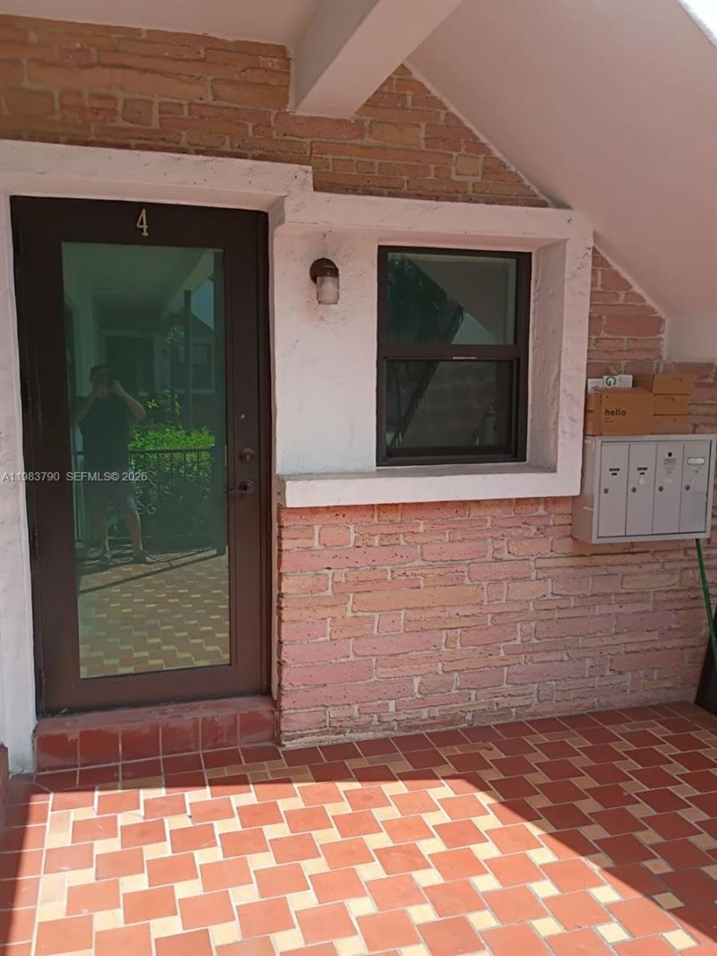 235 83rd St , Unit 4, Miami Beach, FL 33141 Photo