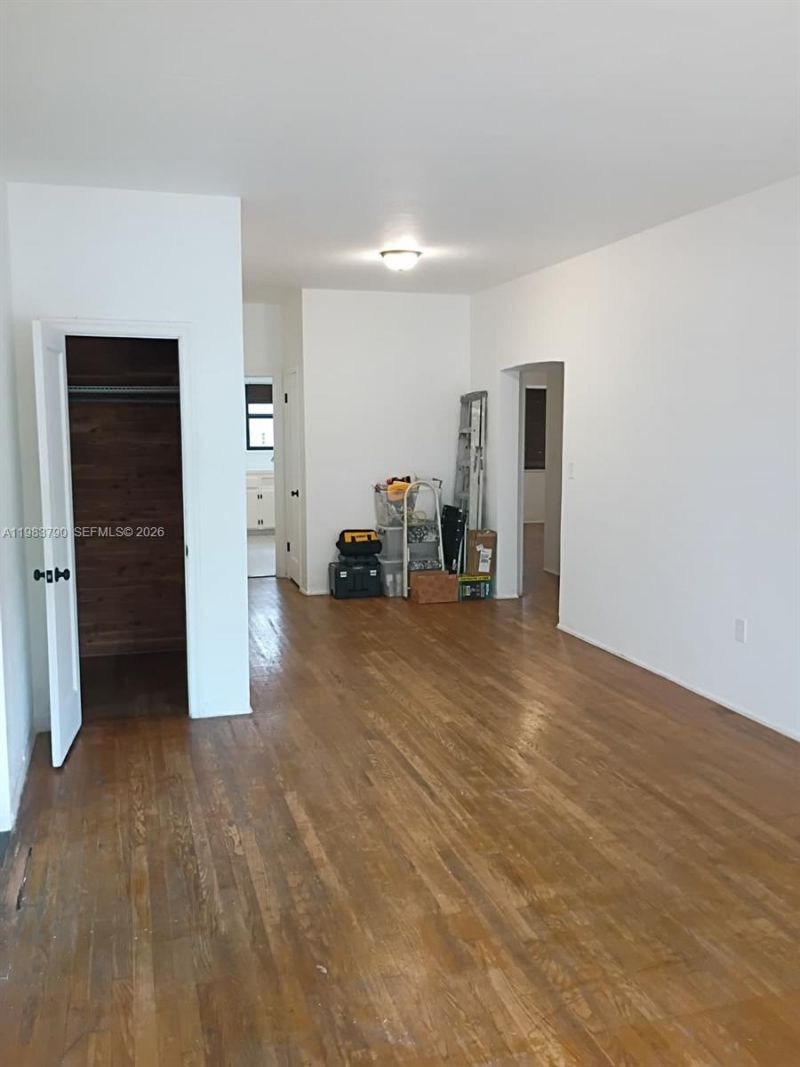 235 83rd St , Unit 4, Miami Beach, FL 33141 Photo