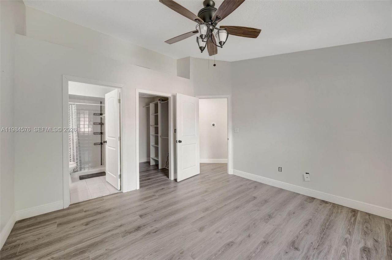 15224 SW 111th St , Miami, FL 33196 Photo