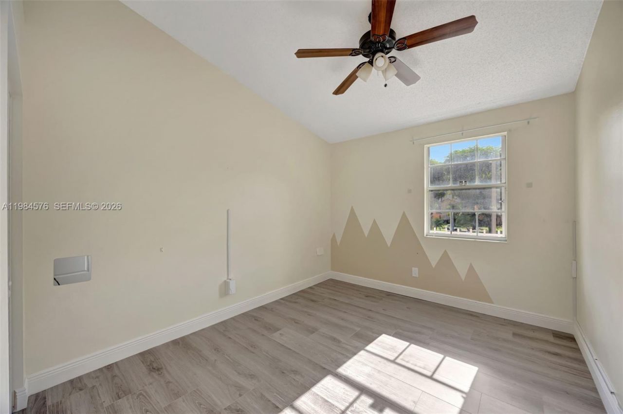 15224 SW 111th St , Miami, FL 33196 Photo