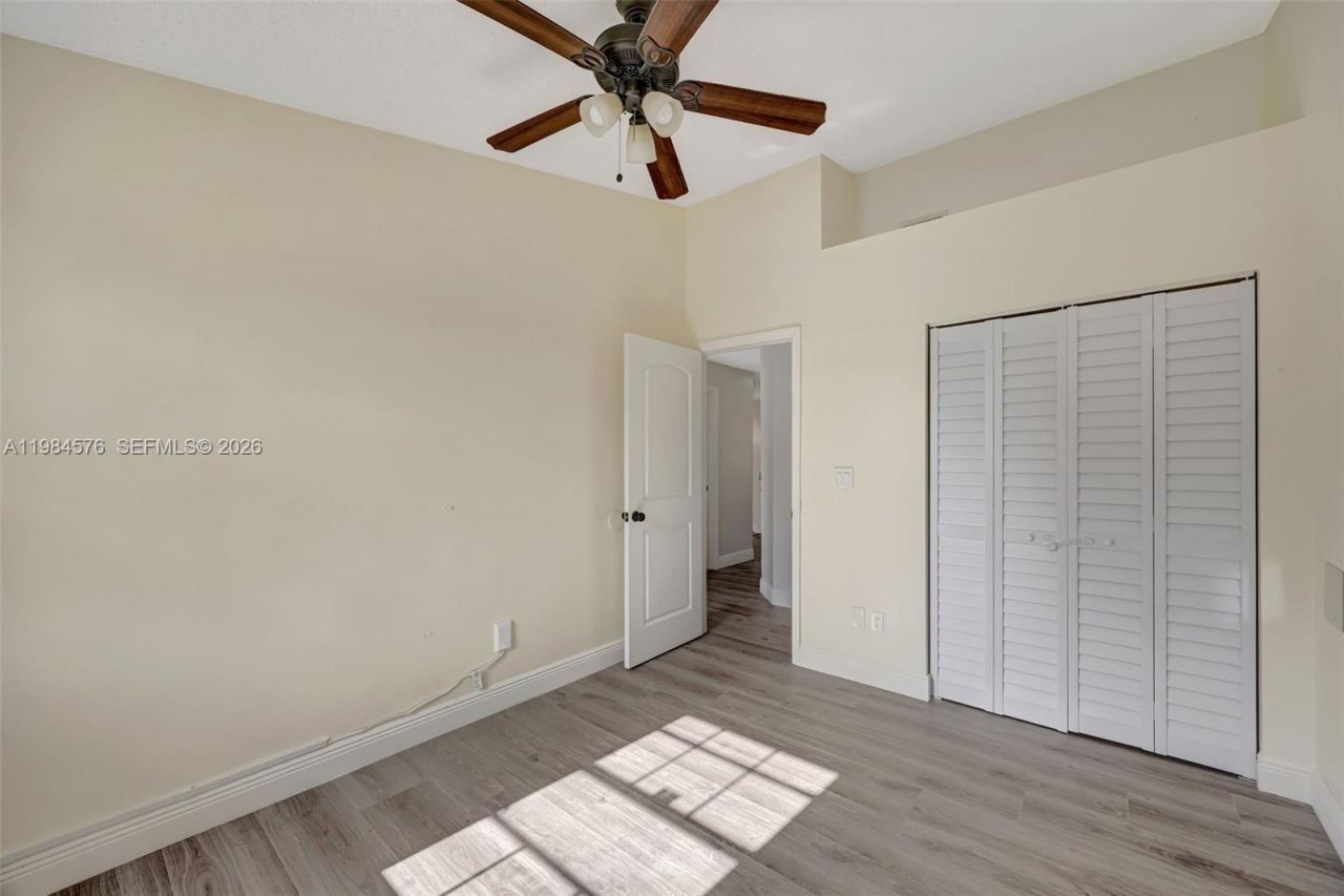 15224 SW 111th St , Miami, FL 33196 Photo