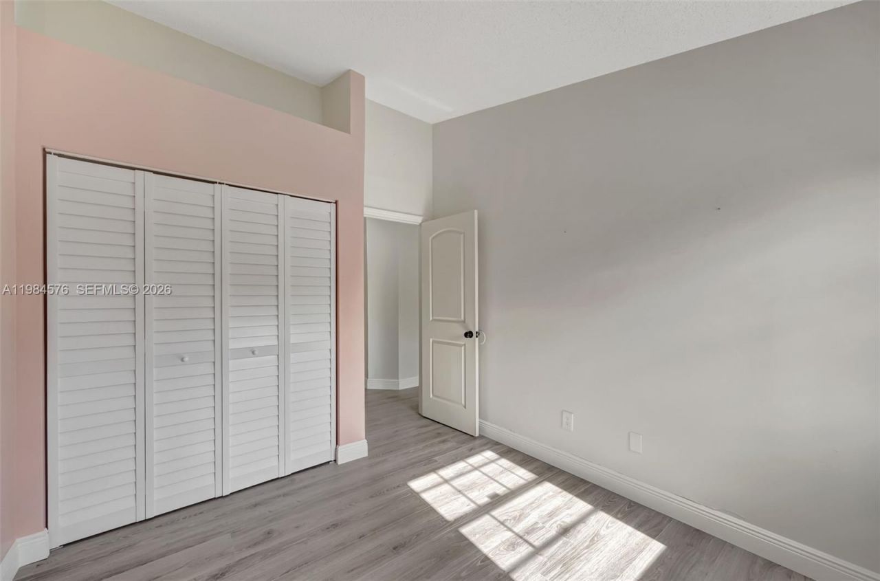 15224 SW 111th St , Miami, FL 33196 Photo