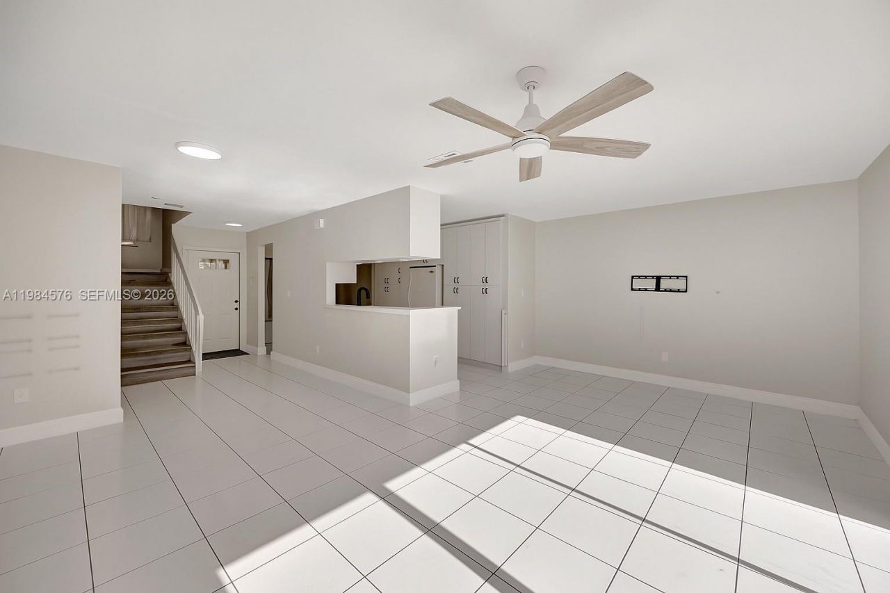 15224 SW 111th St , Miami, FL 33196 Photo