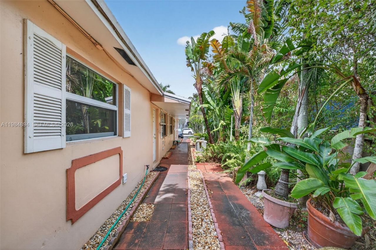 850 SW 12th Ct, Fort Lauderdale, FL 33315 Photo