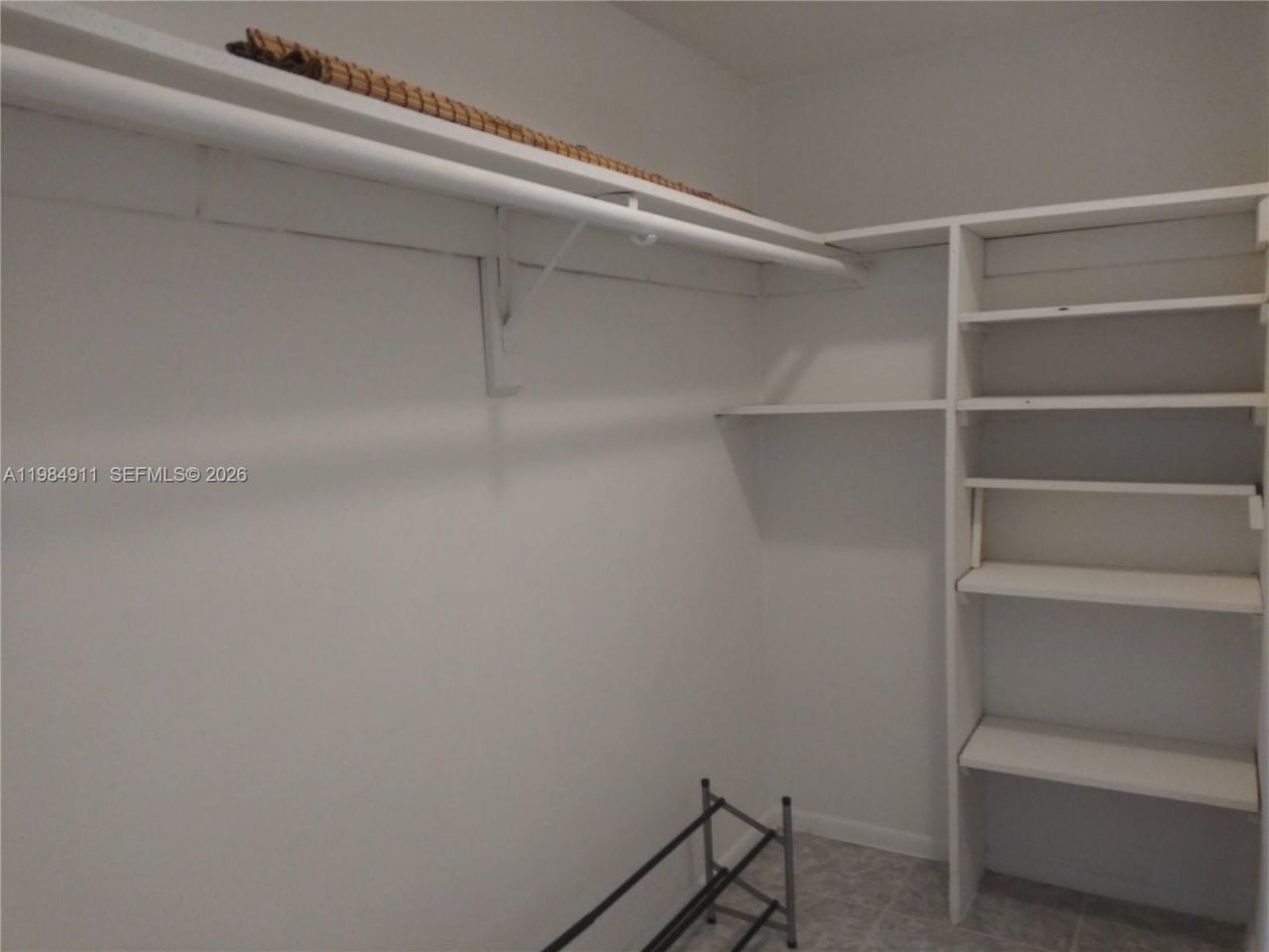 7900 Tatum Waterway Dr, Unit 405, Miami Beach, FL 33141 Photo