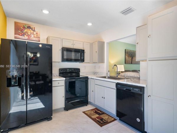 495 NE 5th Ln , Florida City, FL 33034