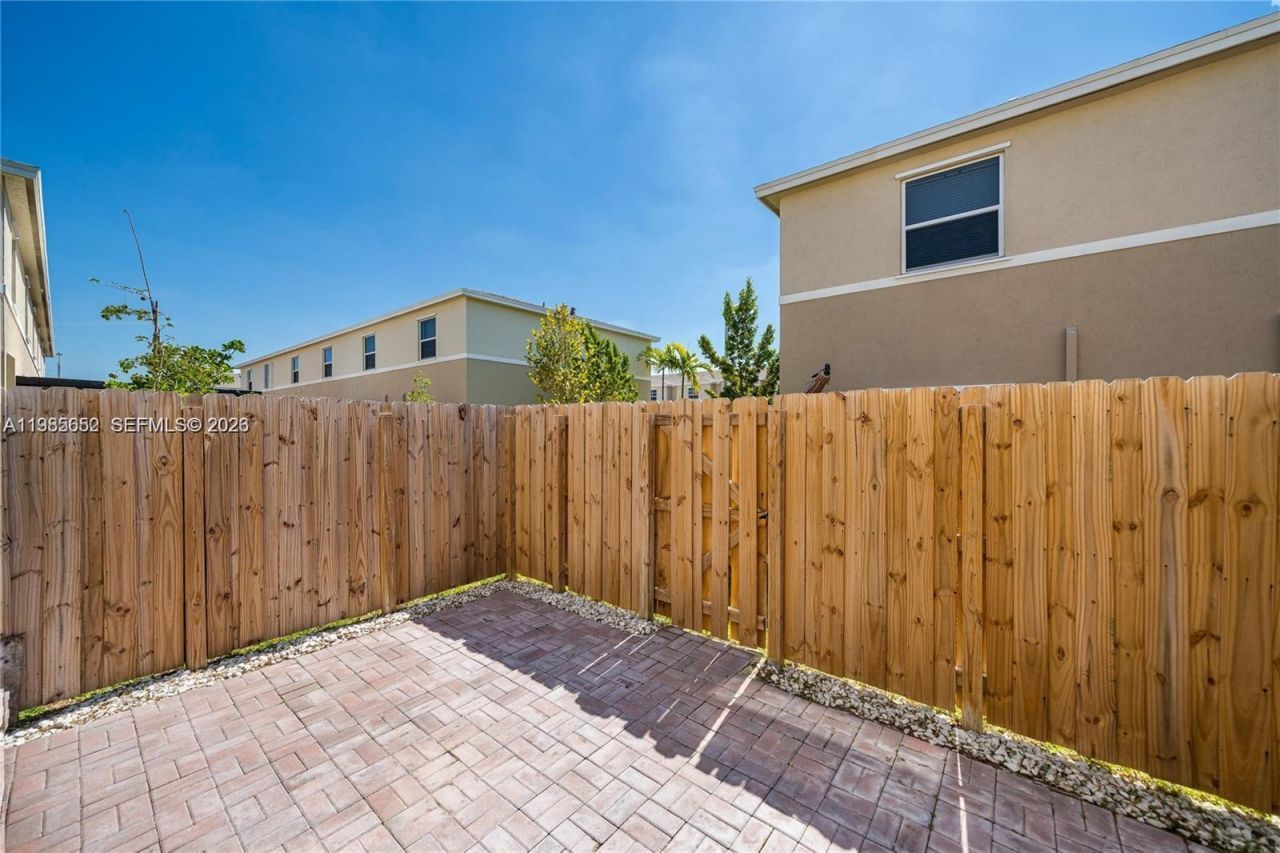 495 NE 5th Ln , Florida City, FL 33034 Photo