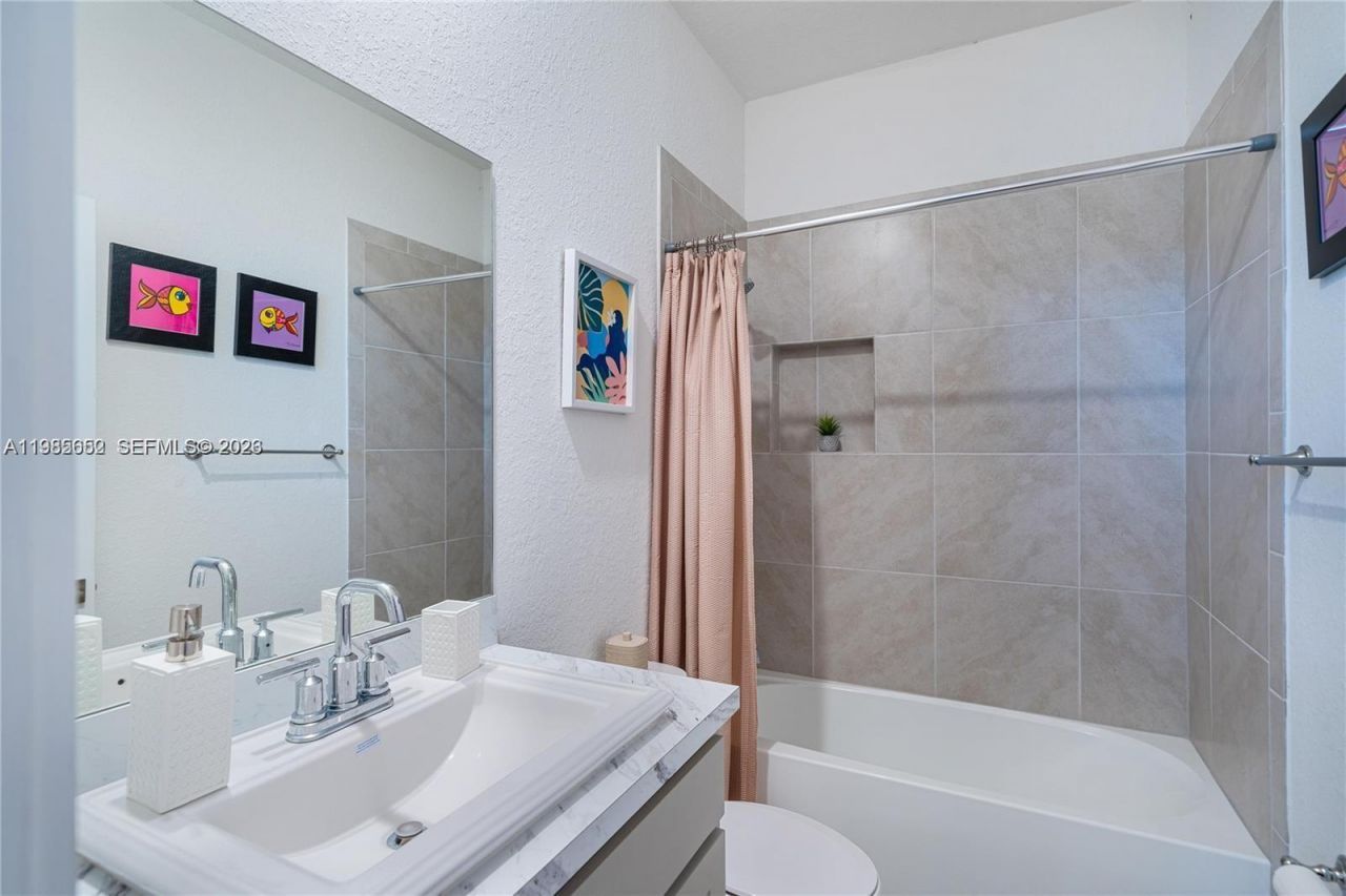 495 NE 5th Ln , Florida City, FL 33034 Photo