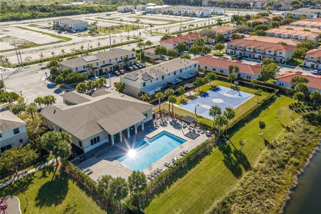 495 NE 5th Ln , Florida City, FL 33034 Photo