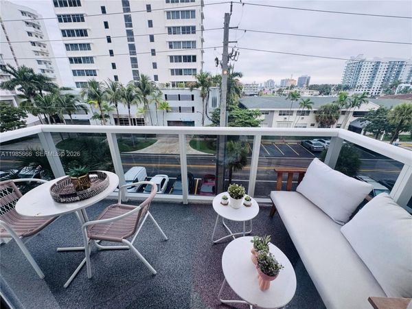 7928 West Dr , Unit 404, North Bay Village, FL 33141