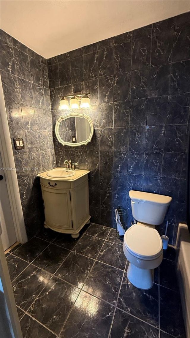 7961 Orleans St , Unit 2, Miramar, FL 33023 Photo