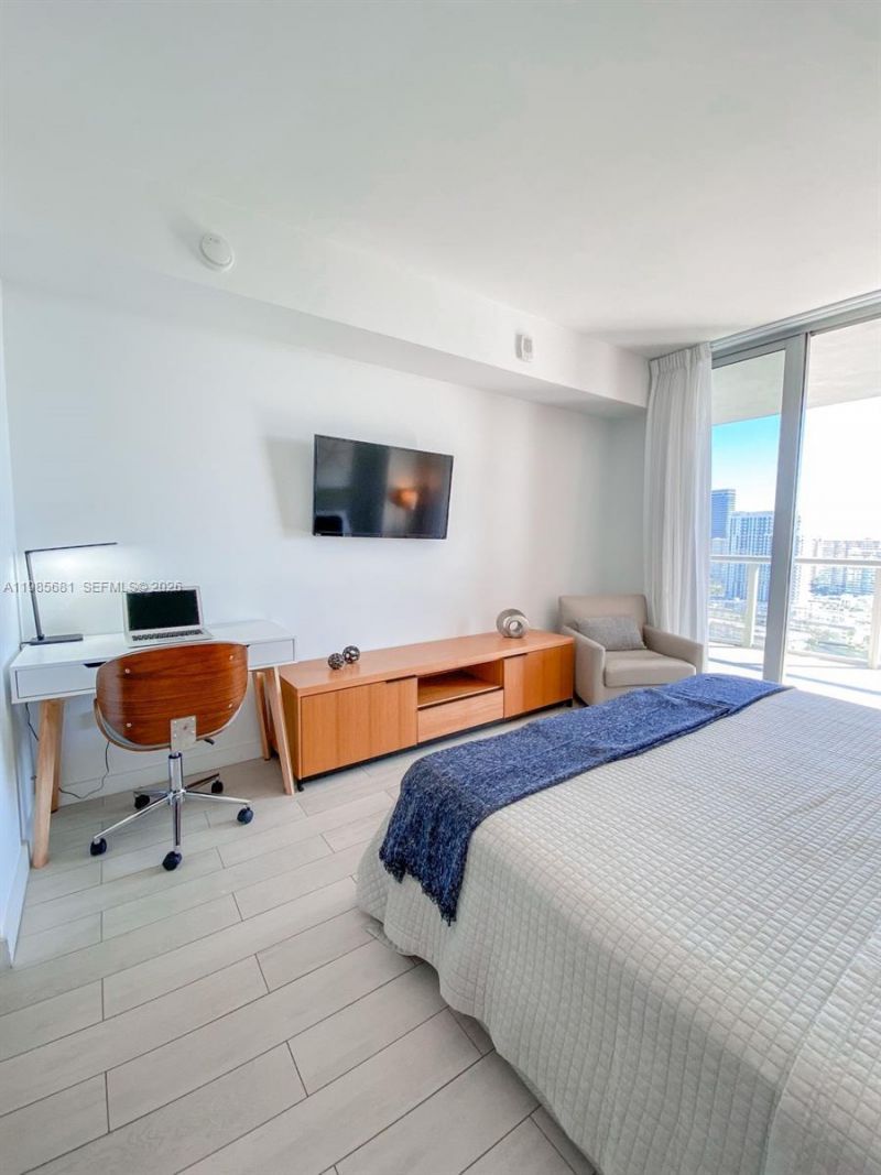 2602 E Hallandale Beach Blvd , Unit R2405, Hallandale Beach, FL 33009 Photo