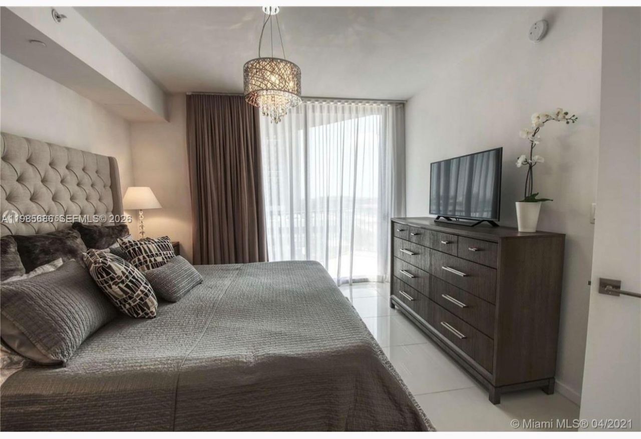 5300 Paseo Blvd, Doral, FL 33166 Photo