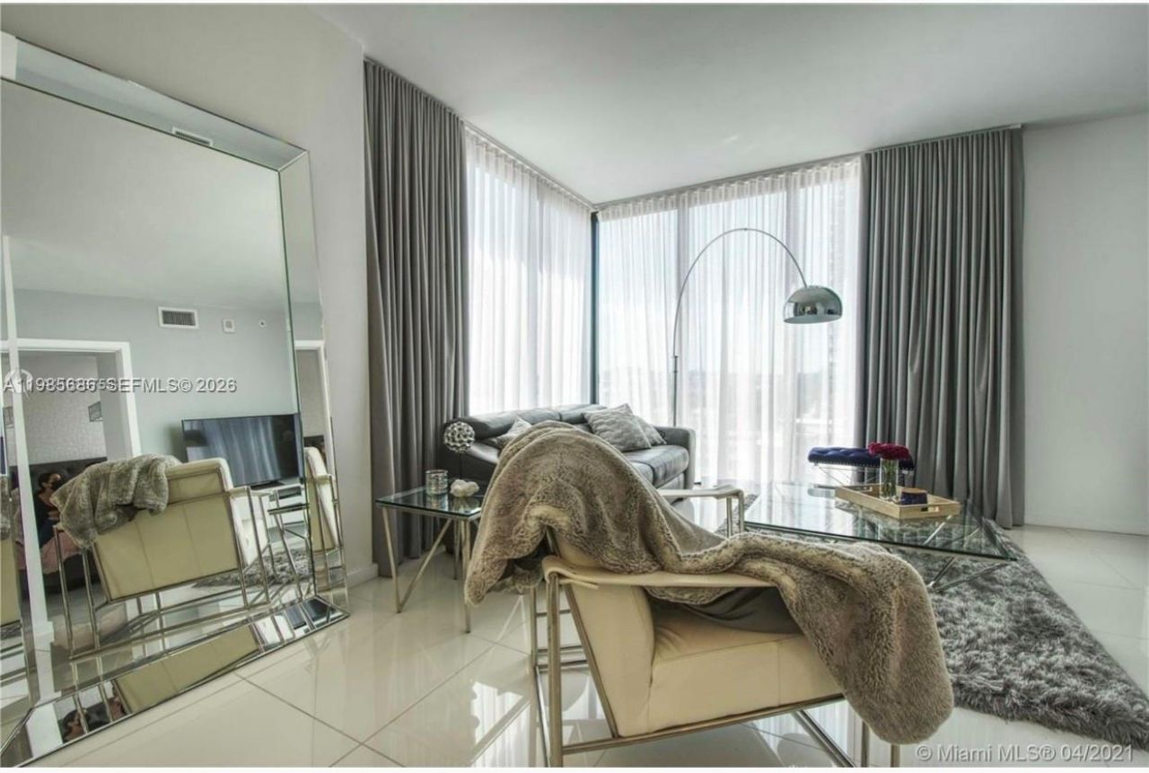 5300 Paseo Blvd, Doral, FL 33166 Photo