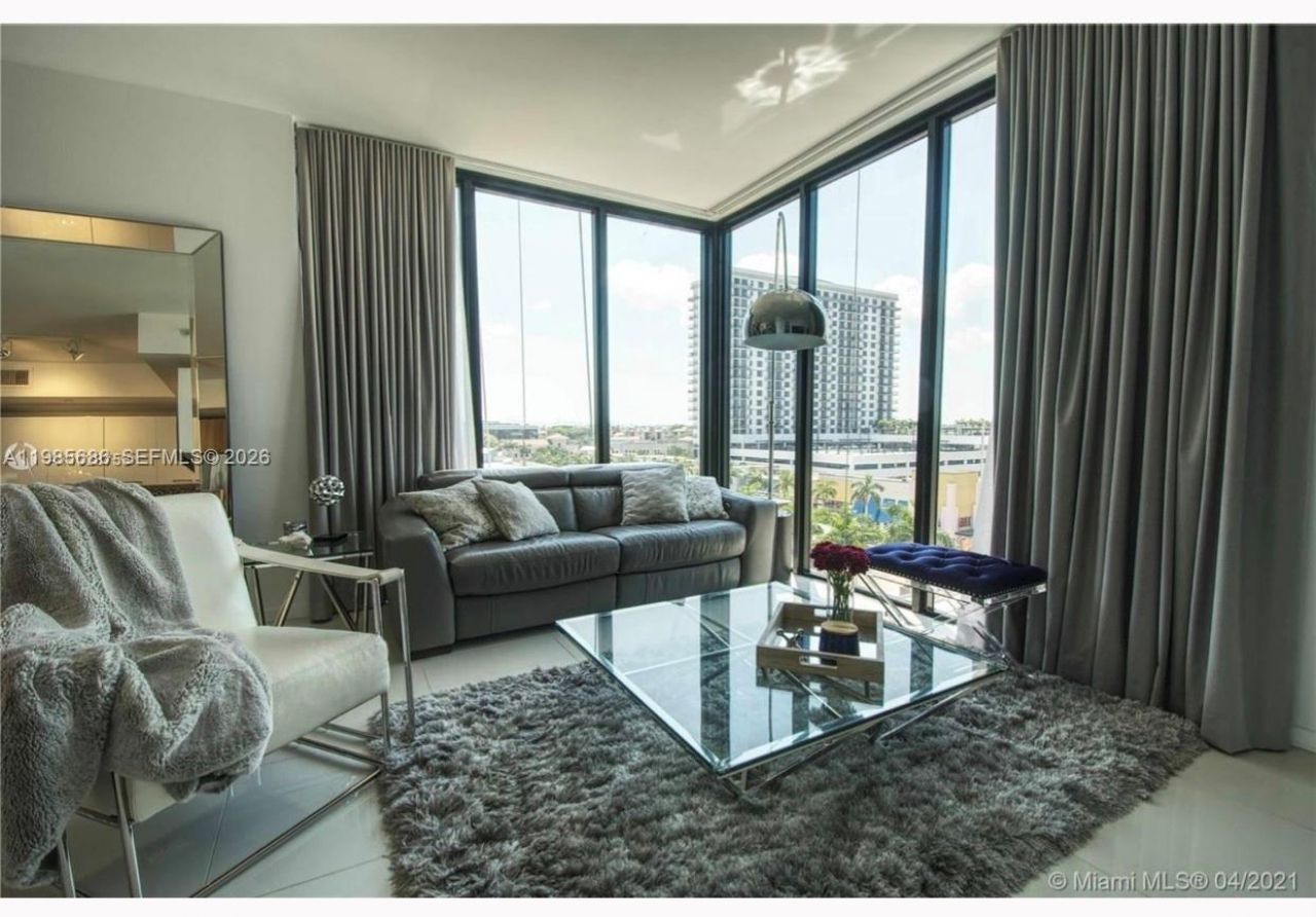 5300 Paseo Blvd, Doral, FL 33166 Photo