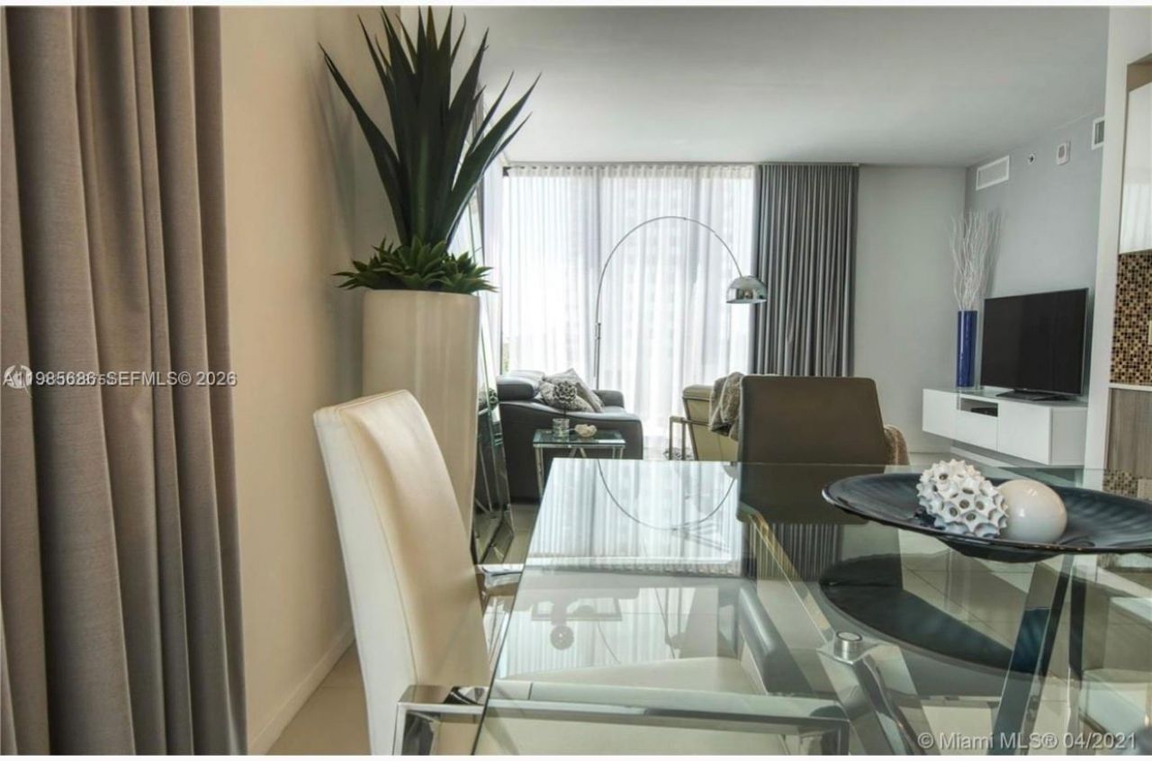 5300 Paseo Blvd, Doral, FL 33166 Photo