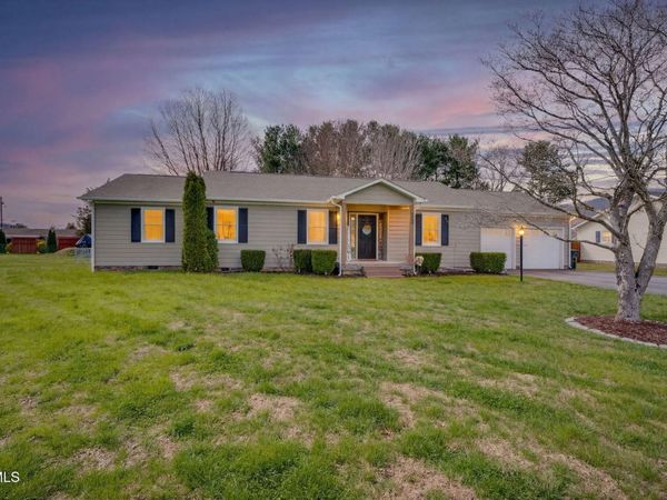 112 Isaac Lincoln Place, Elizabethton, TN 37643