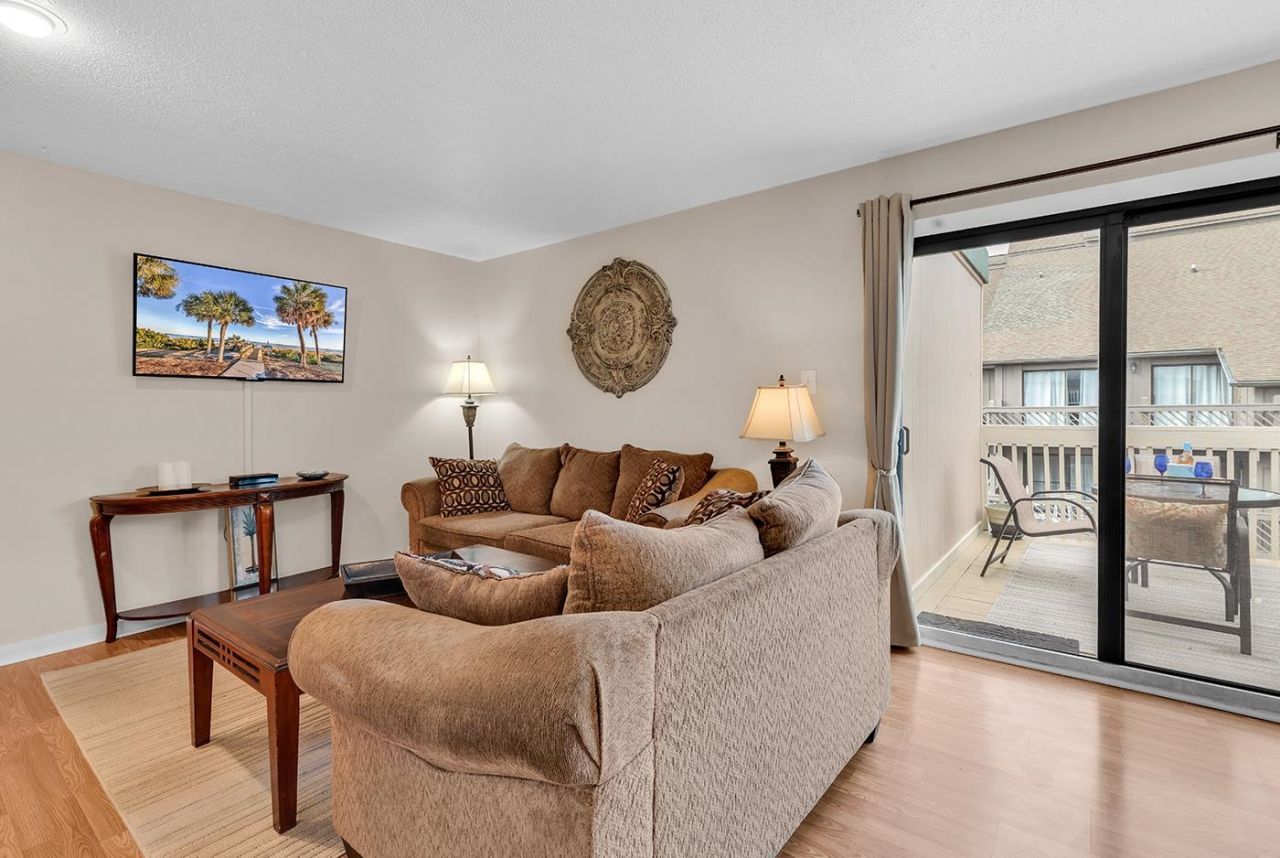 9661 Shore Dr.  Photo 10