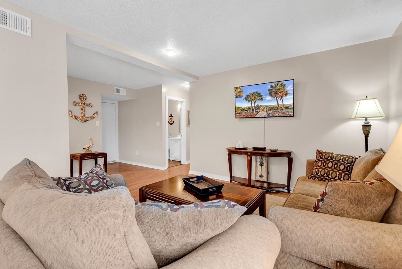 9661 Shore Dr.  Photo 11