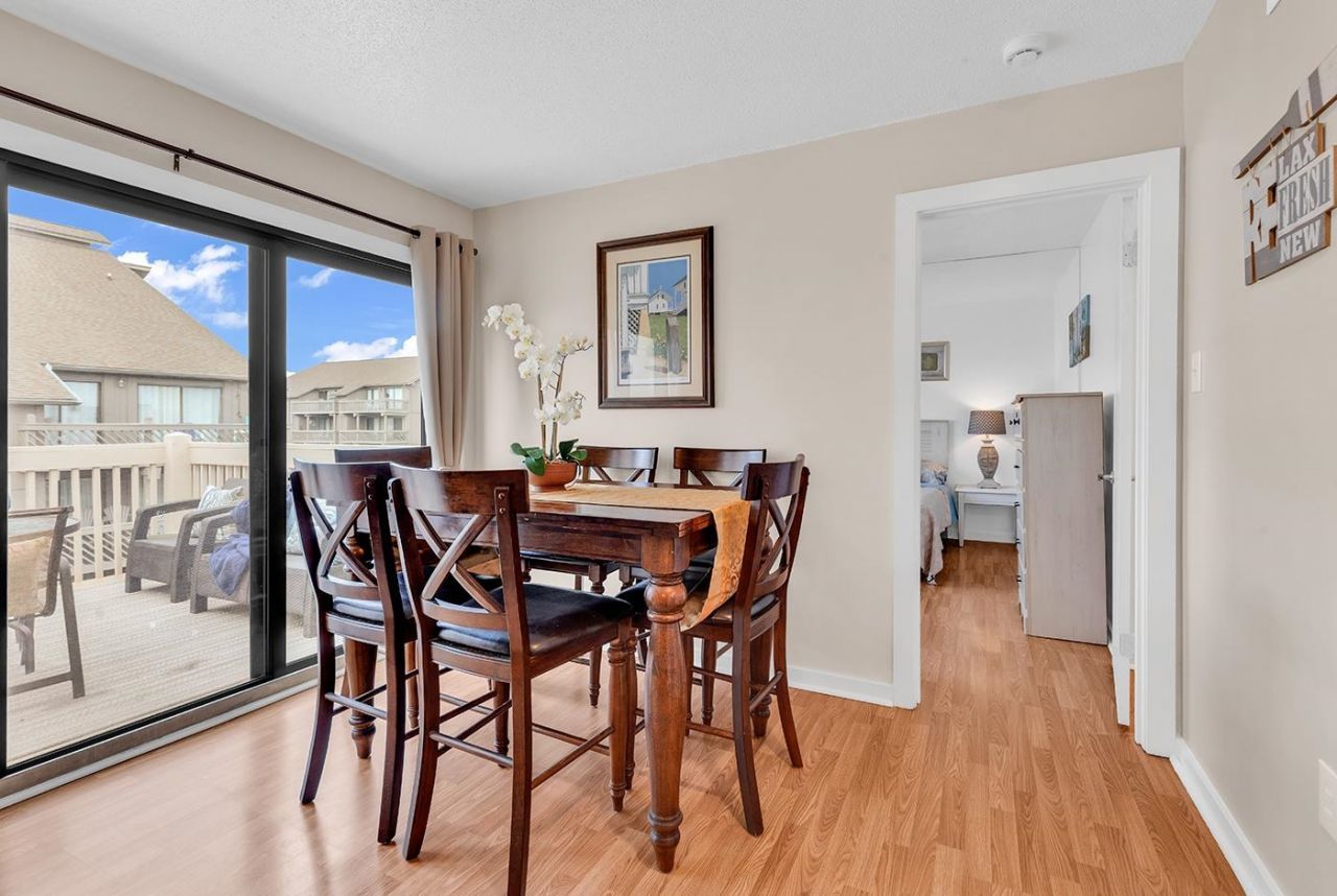 9661 Shore Dr.  Photo 21