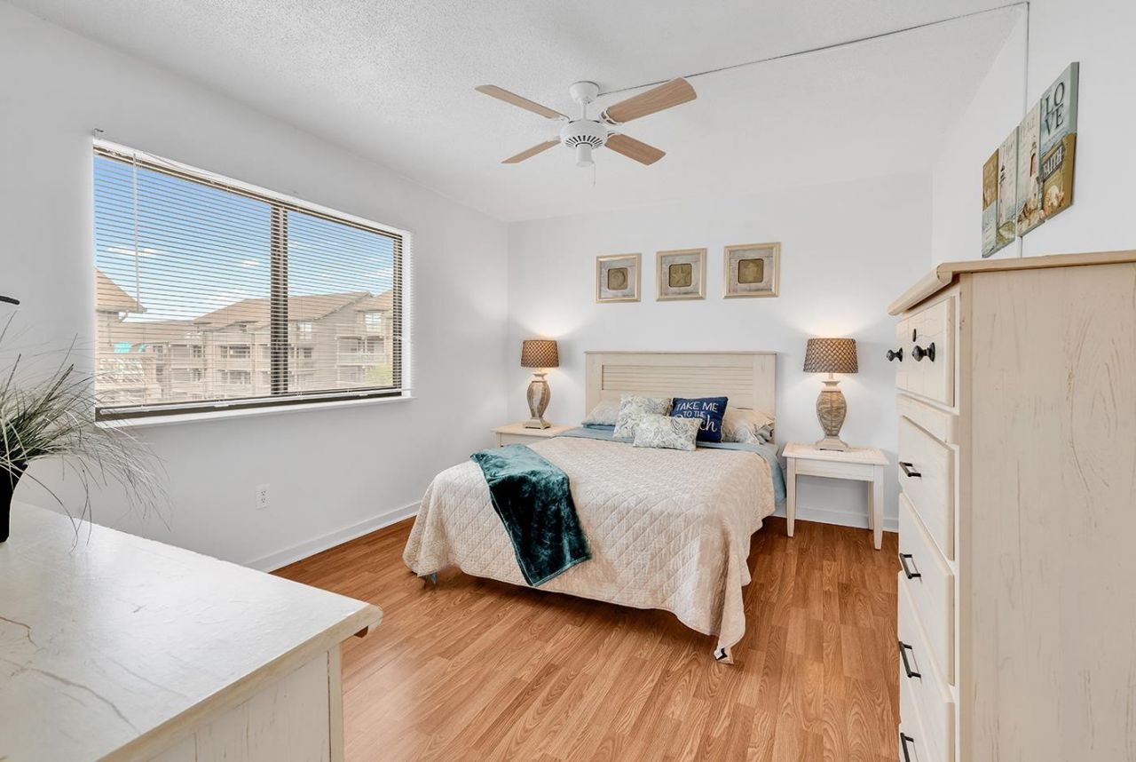 9661 Shore Dr.  Photo 22