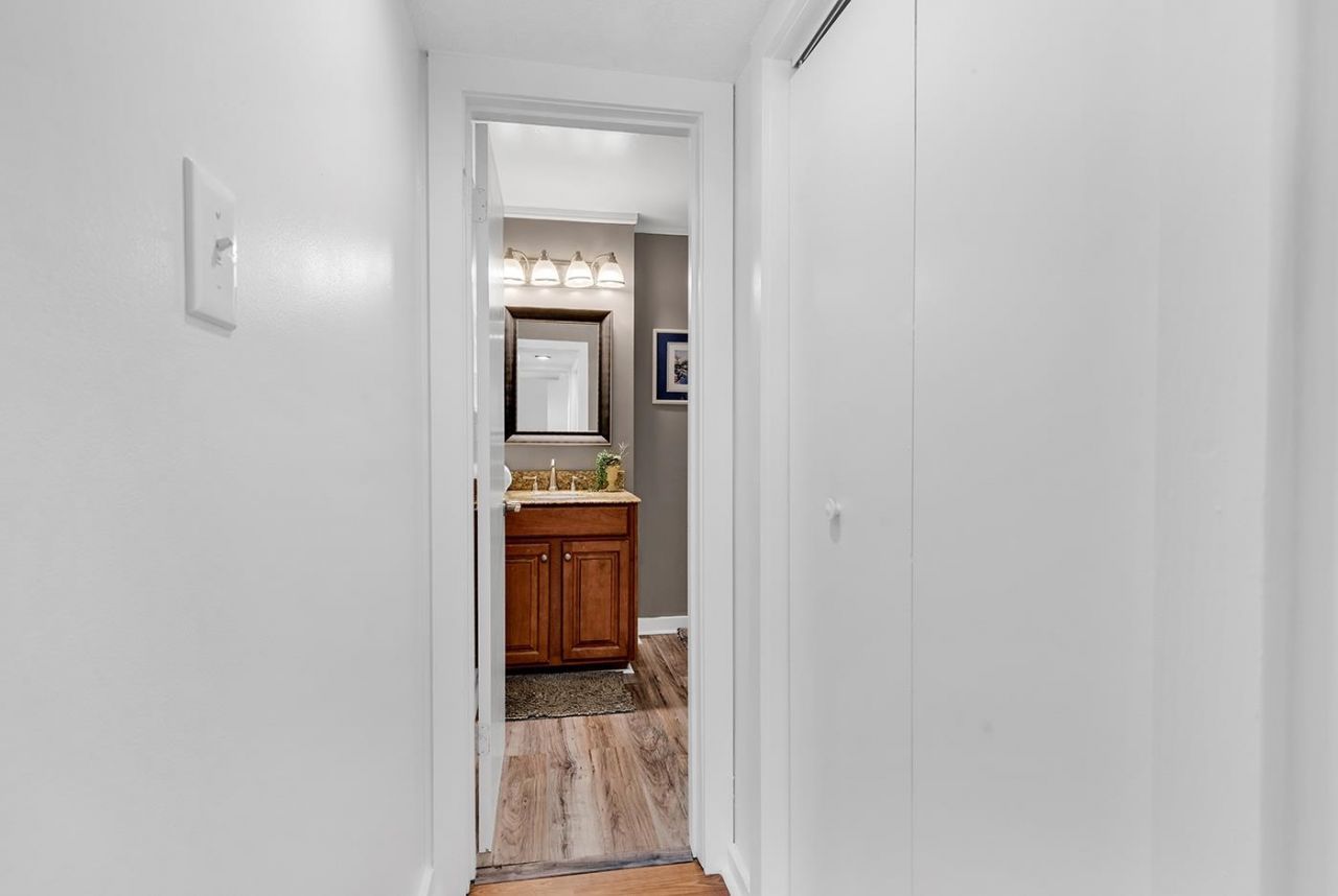 9661 Shore Dr.  Photo 25