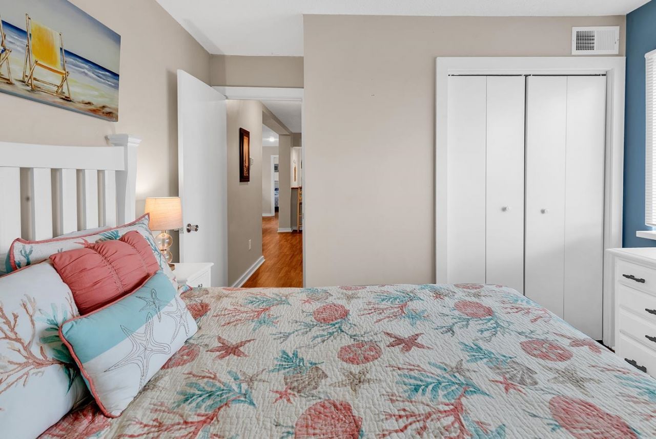 9661 Shore Dr.  Photo 34