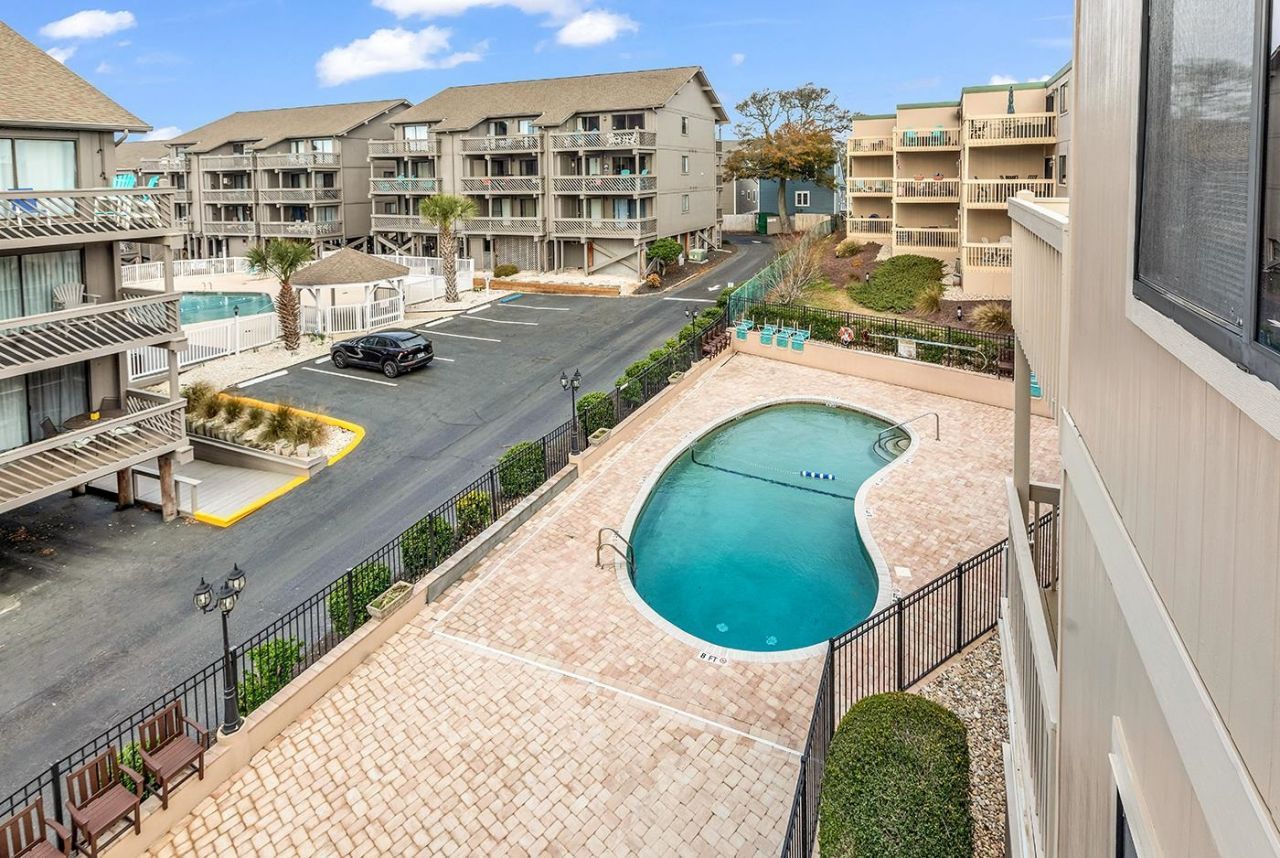 9661 Shore Dr.  Photo 37