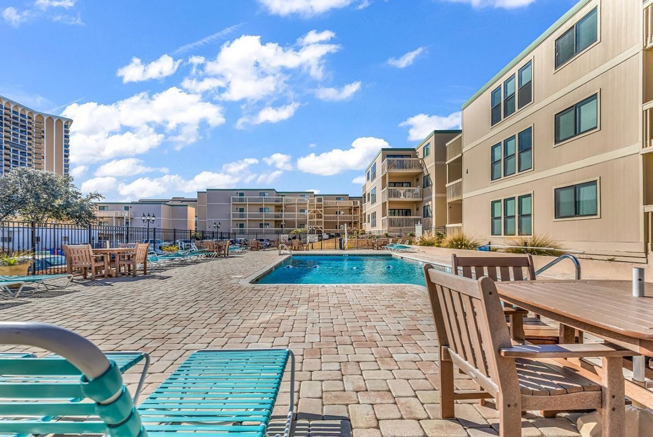 9661 Shore Dr.  Photo 47