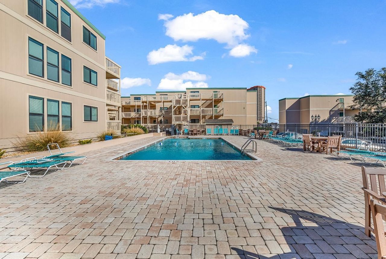 9661 Shore Dr.  Photo 49