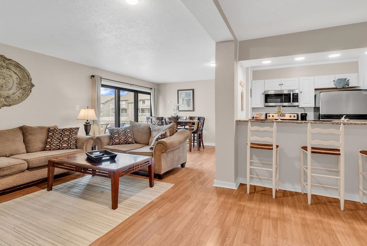 9661 Shore Dr.  Photo 6