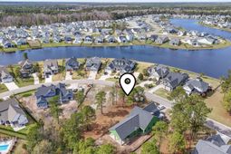 564 Starlit Way photo 4