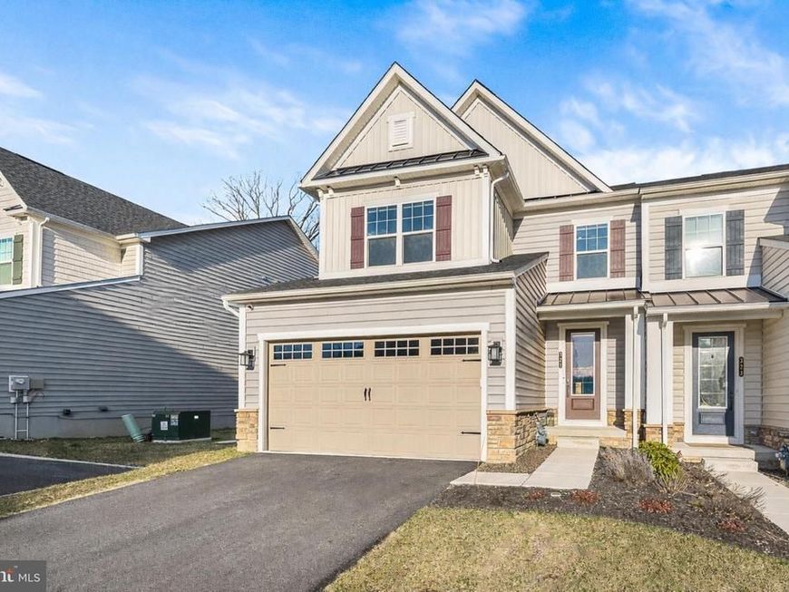 321 Ponds Edge Drive, Media, PA 19063 Main Photo