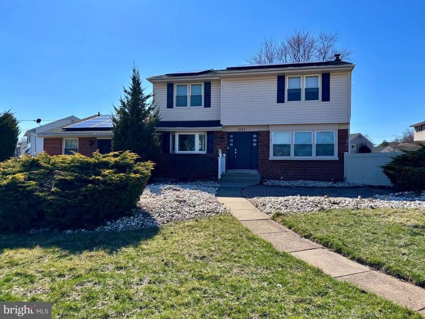 1087 Roberts Road , Warminster, PA 18974 Main Photo