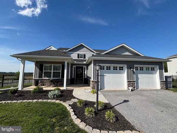 100 EAGLE ROAD, DILLSBURG, PA 17019