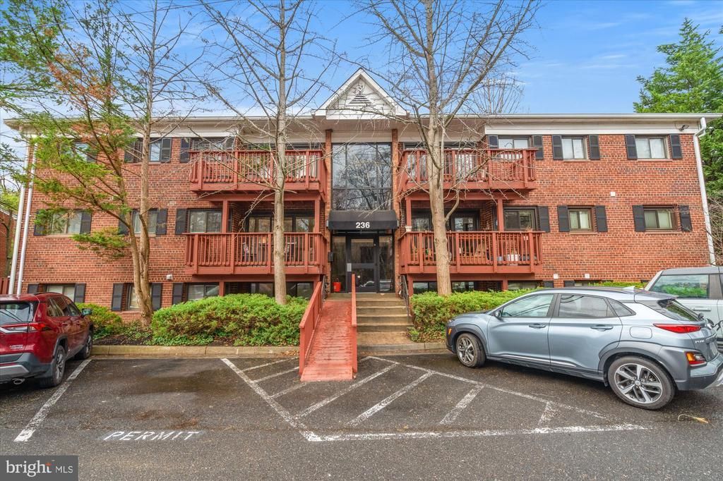 236 W Taylor Run Parkway , Unit 3, Alexandria, VA 22314 Main Photo