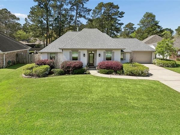 2064 W RIDGE Drive , Mandeville, LA 70448