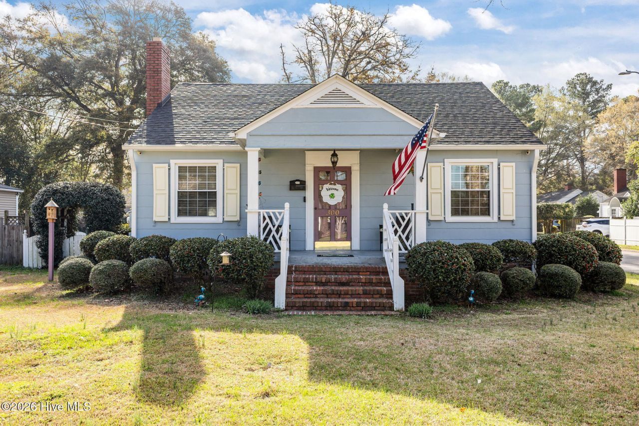 300 N Churchill Drive, Fayetteville, NC 28303 Main Photo