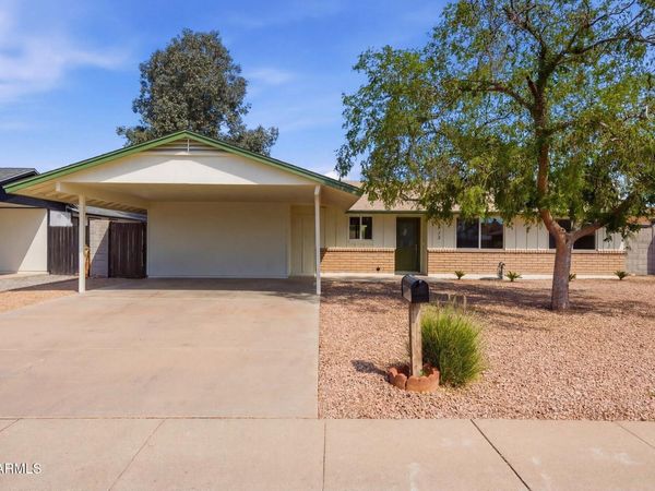 5222 W HATCHER Road, Glendale, AZ 85302